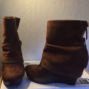 Buckle Shoes - Brown Buckle Wedge Boots with Cute Zipper Design Buckle Shoes - Brown Buckle Wedge Boots with Cute Zipper Design